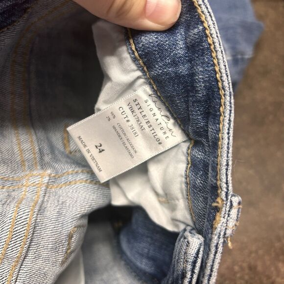 KanCan High Rise Relaxed fit distressed Skinny jean new Size 24 Medium Wash - Picture 7 of 7